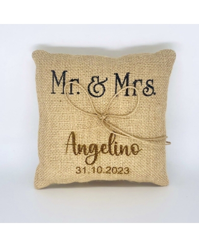 Personalisiertes Ringkissen Jute 'Mr & Mrs' - The-Weddingshop