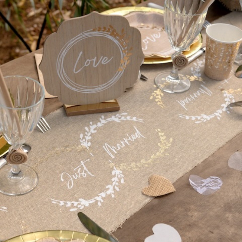 Chemin de table 'Just Married' - The-Weddingshop