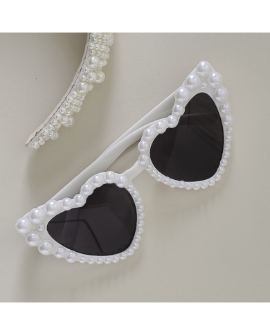 Herzbrille mit Perlen
