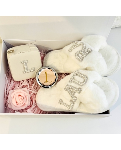 Geschenkbox für die Braut personalisiert