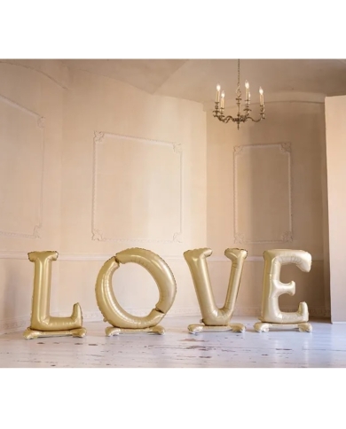 Stehender Folienballon 'LOVE' - 350 x 114 cm