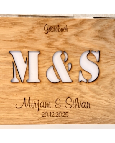 Gästebuch personalisiert Holz 'Initialen'