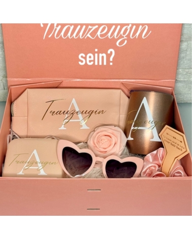 Geschenkbox personalisiert in Gold & Weiss - The-Weddingshop