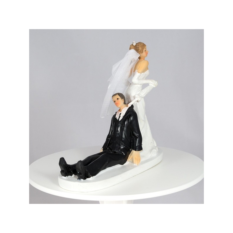 Figurine de la mariée Trainant son mari