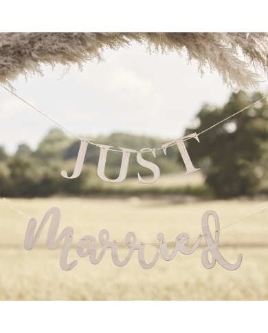 Guirlande 'Just Married' - bois - The-Weddingshop