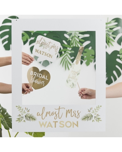 Cadre Photobooth 'Almost Mrs' personnalisable - The-Weddingshop