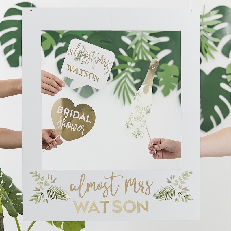 Cadre Photobooth 'Almost Mrs' personnalisable - The-Weddingshop