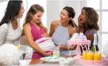 Babyshower organisieren: 10 Tipps für eine gelungene Party